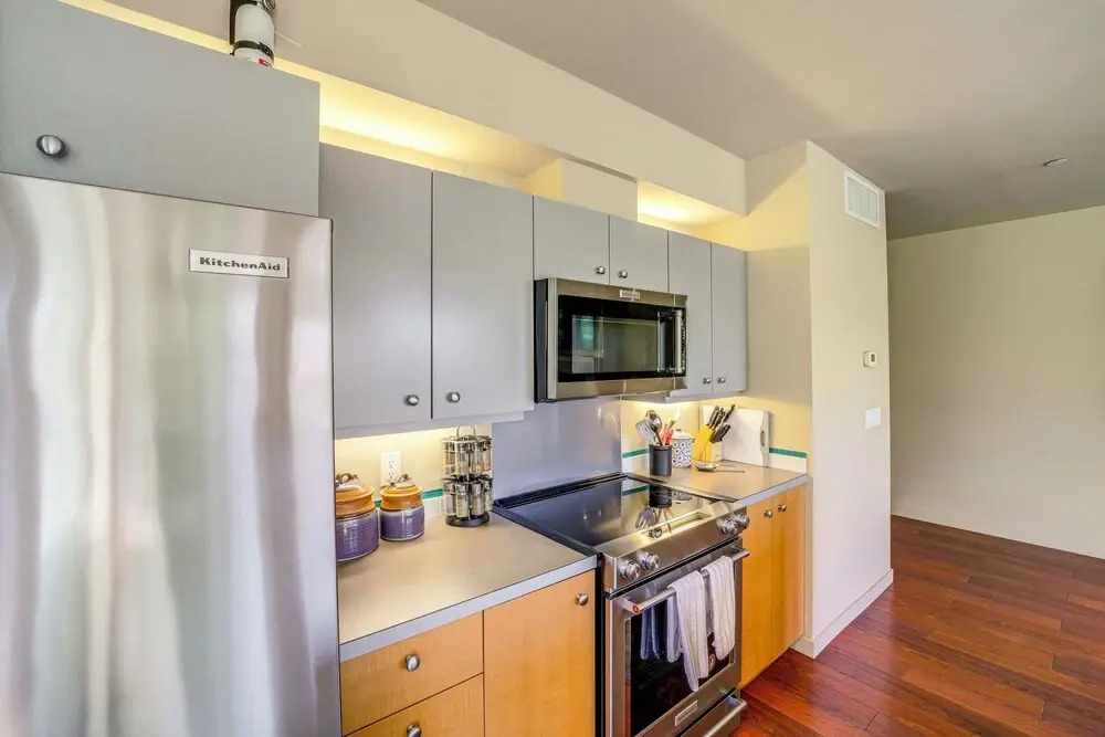 Steps to Lake Chelan: Condo w/ Resort Amenities!