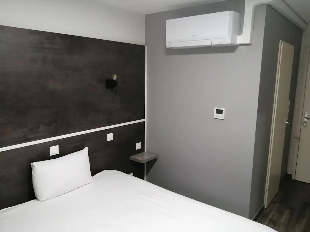 Hôtel Arc-En-Ciel - Entièrement Rénové