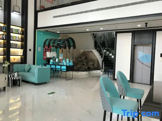 Xana Hotelle Qingya Hotel (Qingdao North Station Junfeng Road Subway Station)