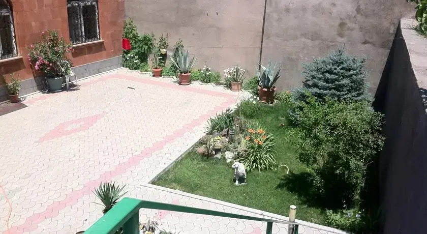 Big House in Armenia Apartment