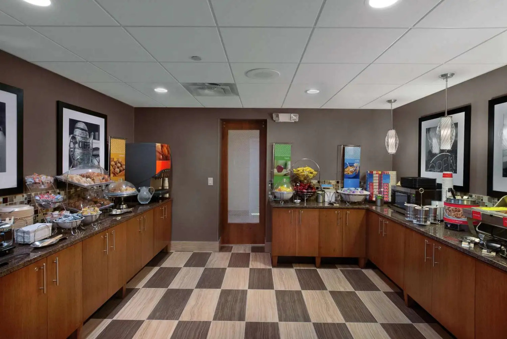 Hampton Inn Milwaukee Brookfield