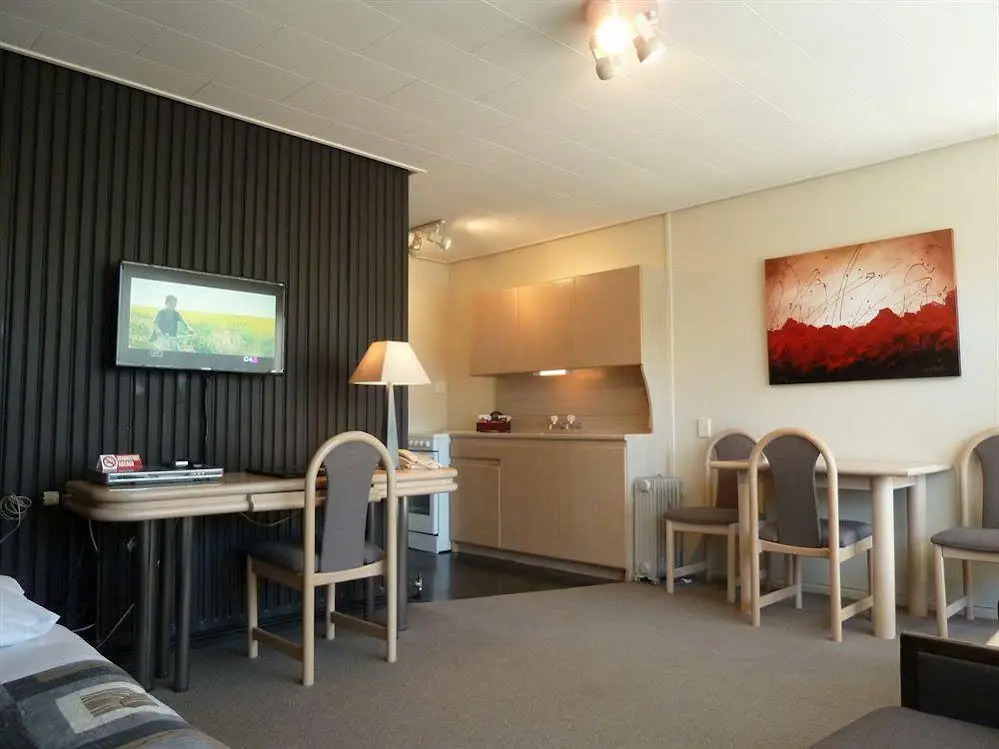 Farrys Motel Apartments