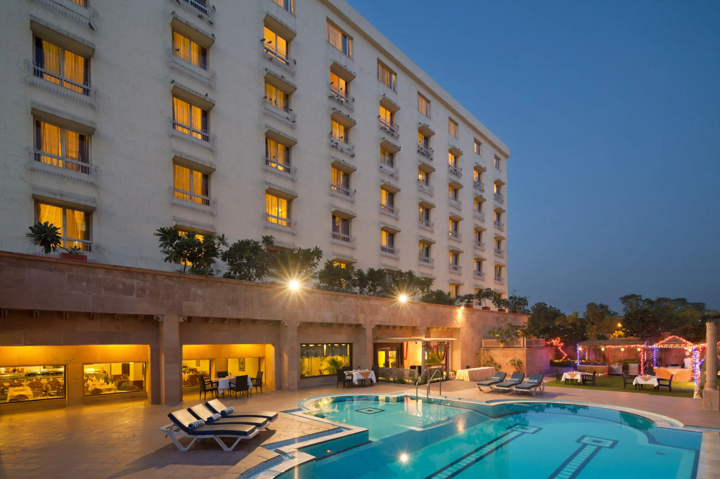 V Sarovar Portico MI Road Jaipur
