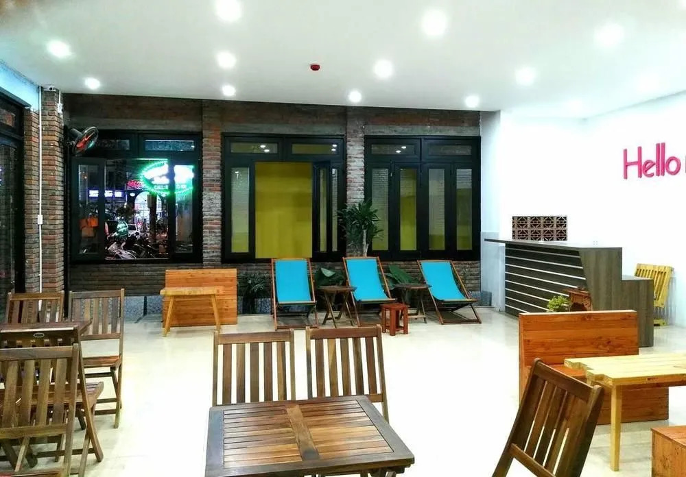 Hello Hostel