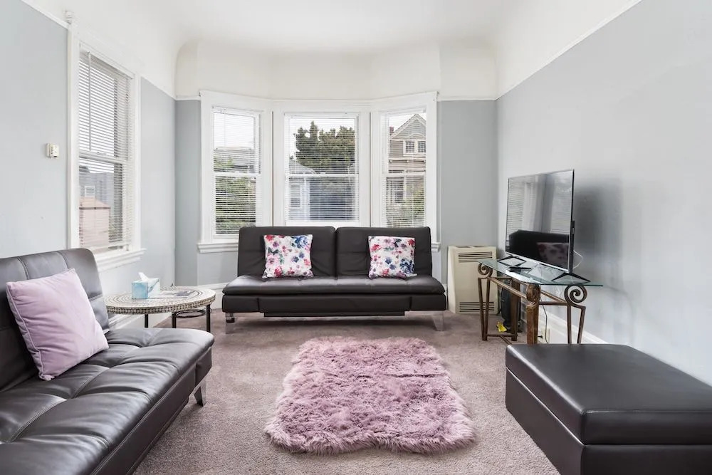 Large and Lovely 3 Bedroom Flat
