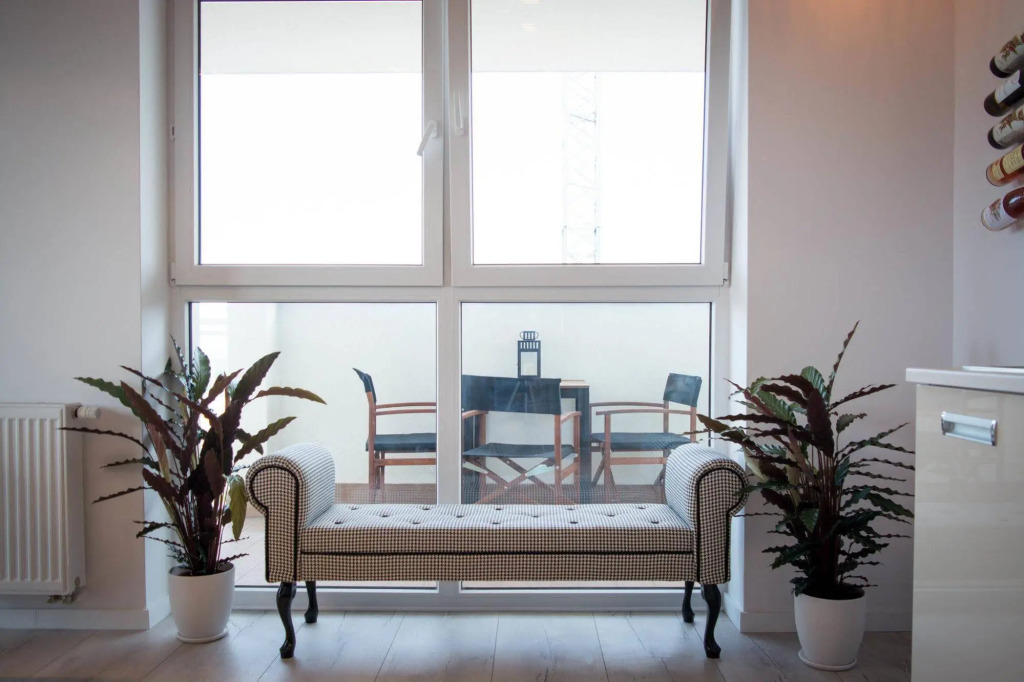 Bently Apartments - Four Oceans Seaside
