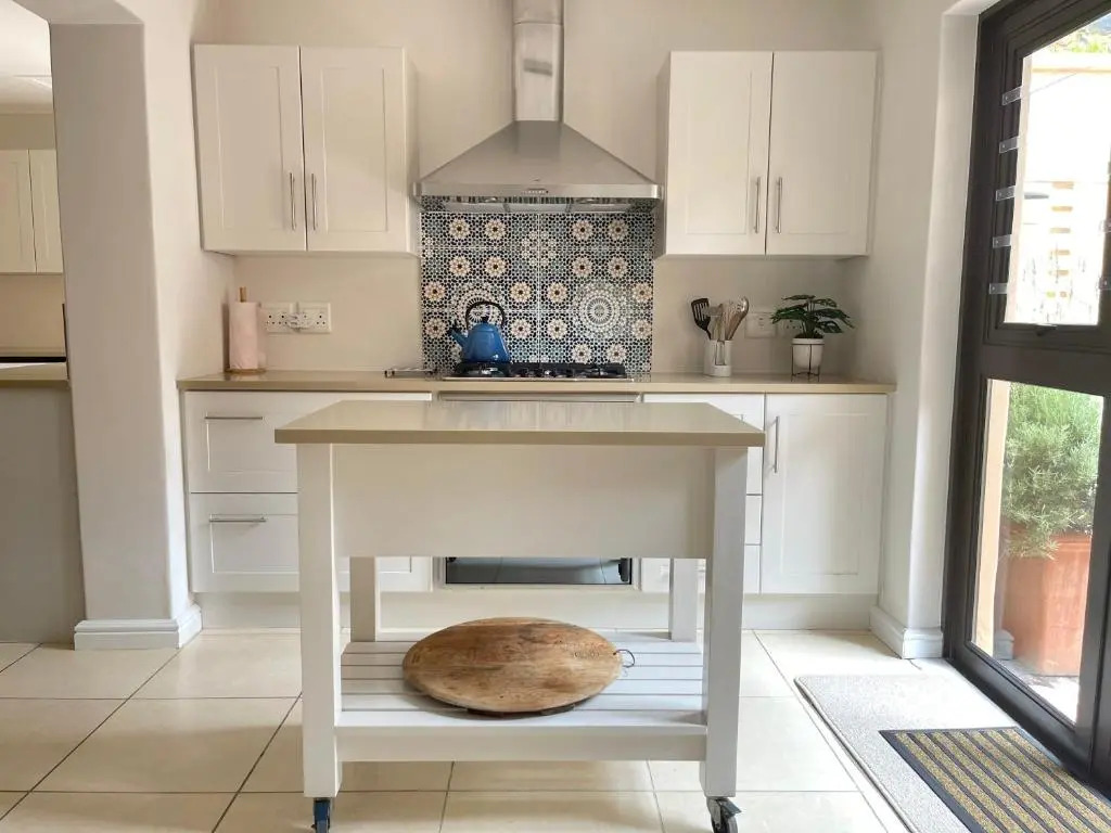 Sanctuary Beach Hideaway - 8 sleeper - 50m onto Robberg 5