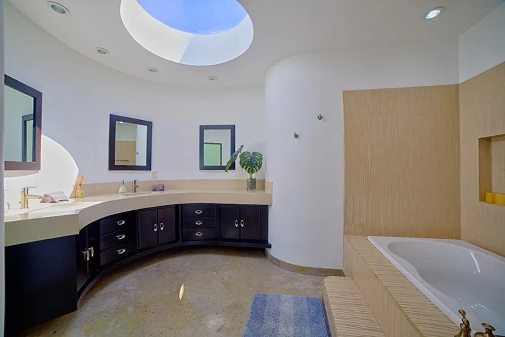 Walk to Cabo Bella beach 3BR Gem: Casa Angelina