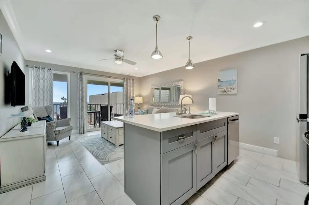Pearl Suite a Balcony Bayview Suite Htd Pool