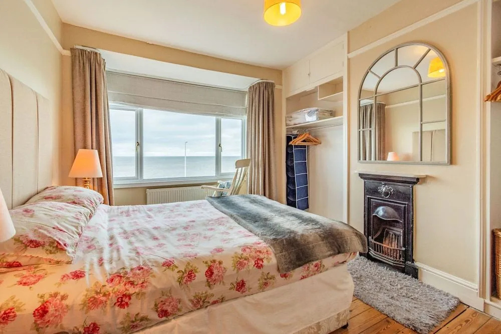 Sea View House