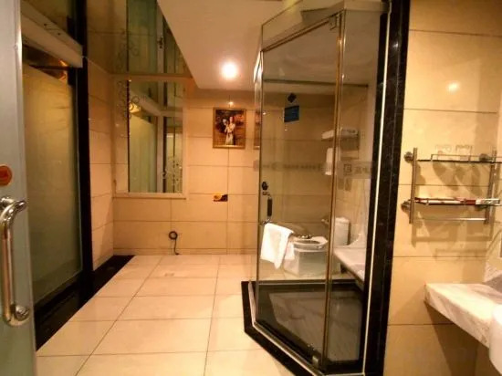 Yingbai Hotel (Foshan Creative Industrial Park Jihua 4th Road)