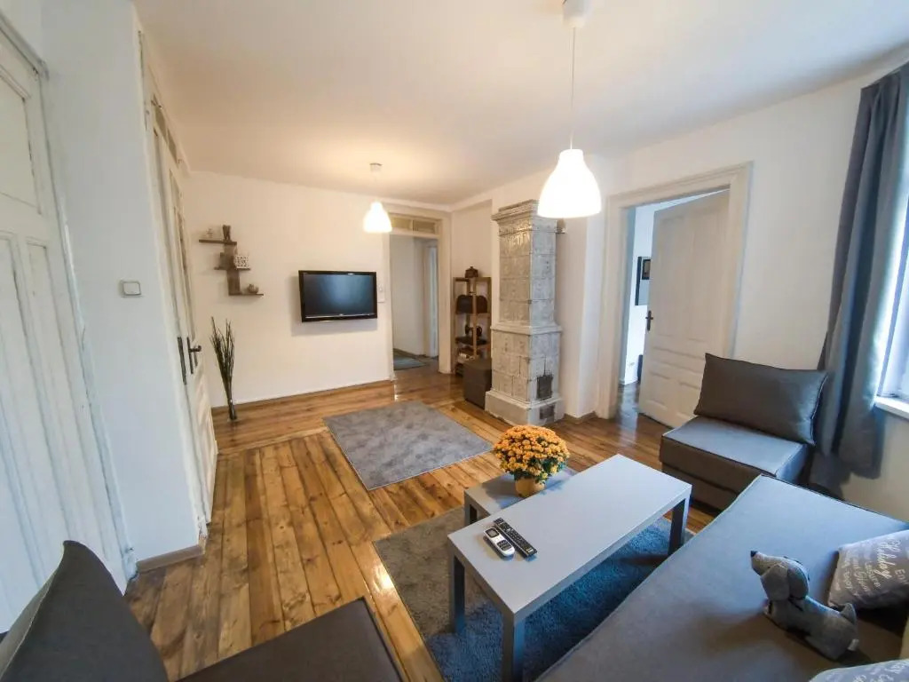Graf Ignatiev - 3BR APART