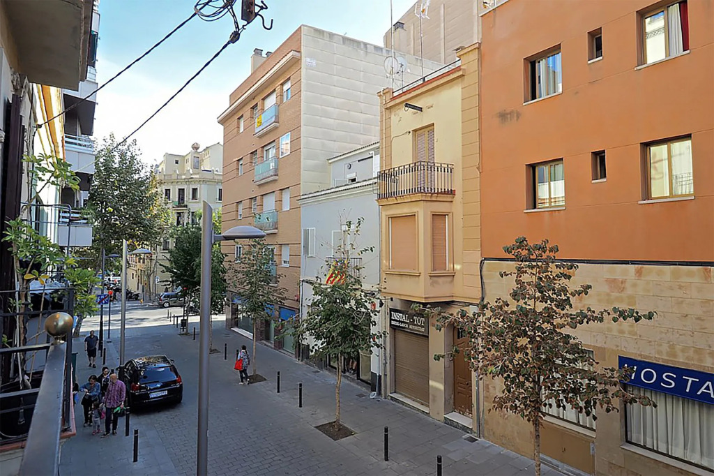 3-floor House - Triplex Pl España 1098