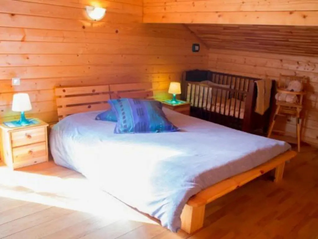 Chalet confortable avec cheminée à Taintrux - FR-1-589-222