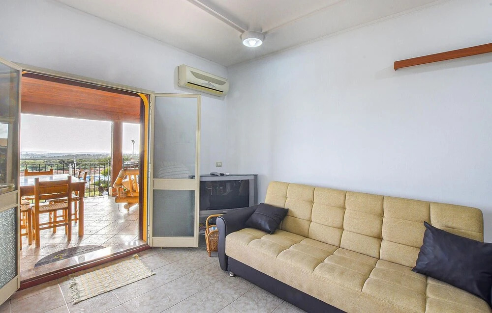 Nice Home in Modica With Wifi, 4 Bedrooms and Outdoor Swimming Pool
