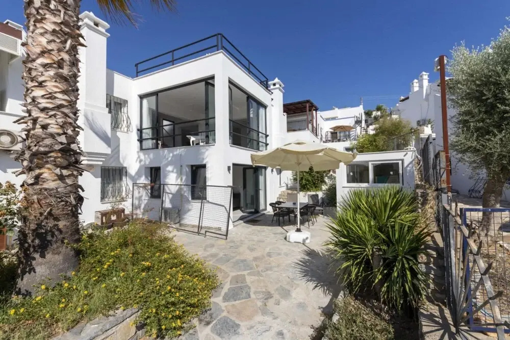 Pleasant Flat With Garden in the Heart of Bodrum
