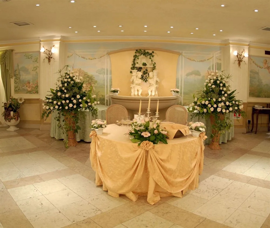 V7 Hotel