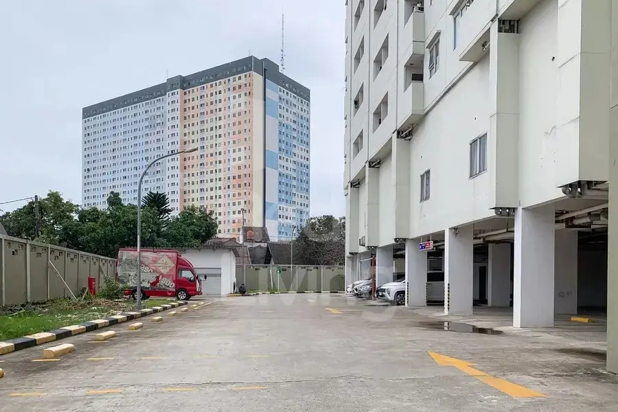 RedLiving Apartemen LoftVilles City - Pelangi Rooms