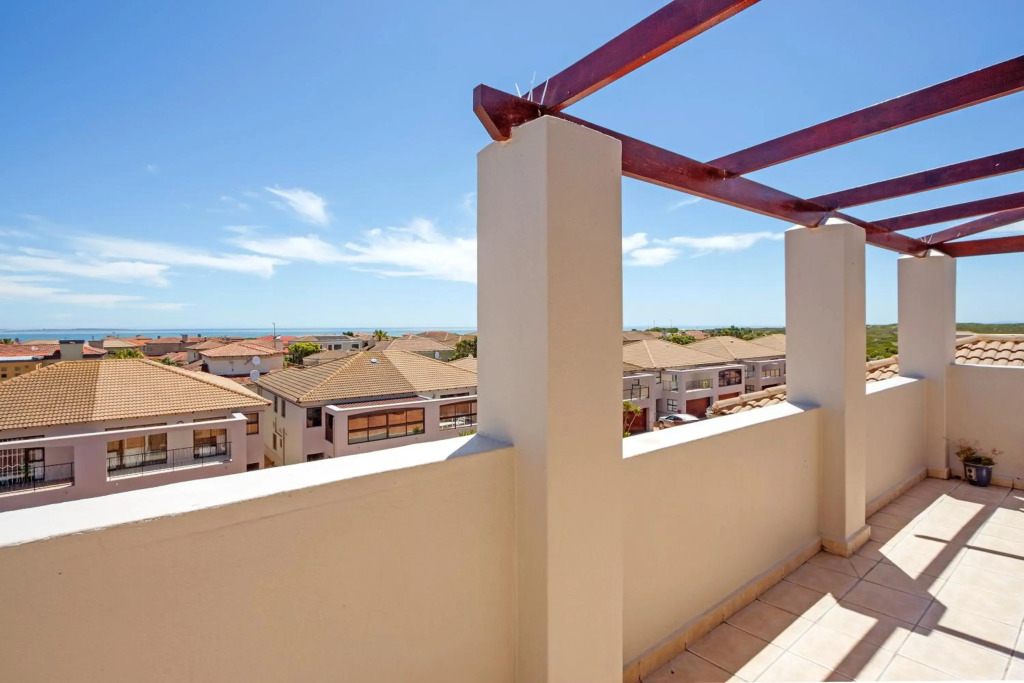 35 Island View by HostAgents