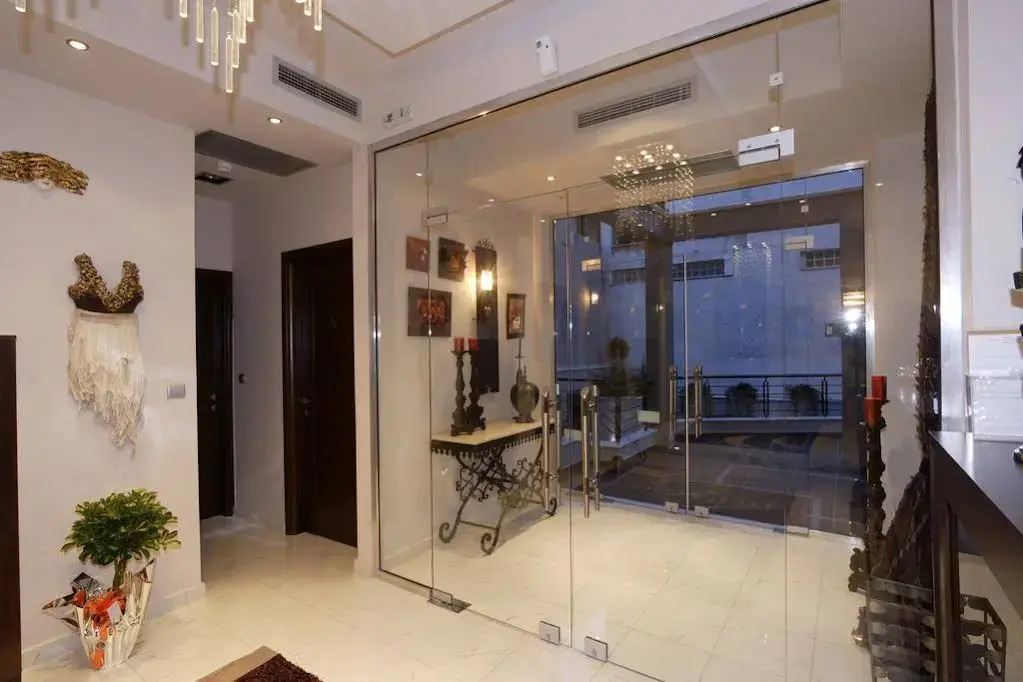 Dellagio Hotel