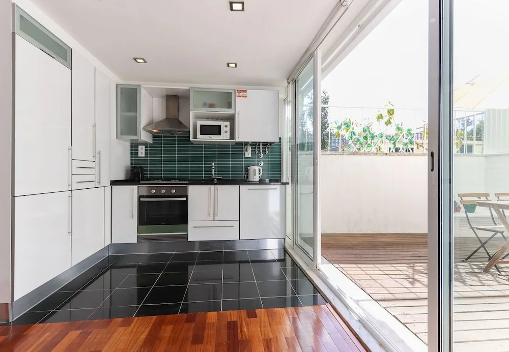Entrecampos Terrace by Homing