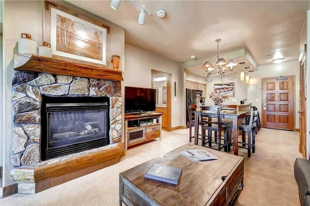 Tl2210 Perfect for A Couple! Winter Specials!! Many Outdoor Activities!