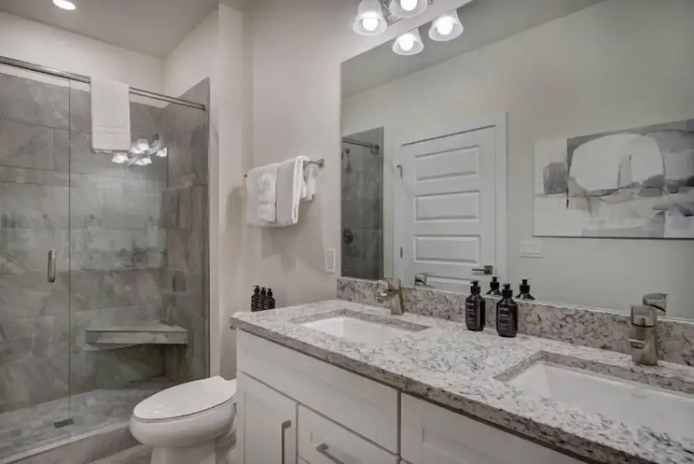 Clearwater Lofts - New! Modern 2 Bedroom Near Keystone Lake