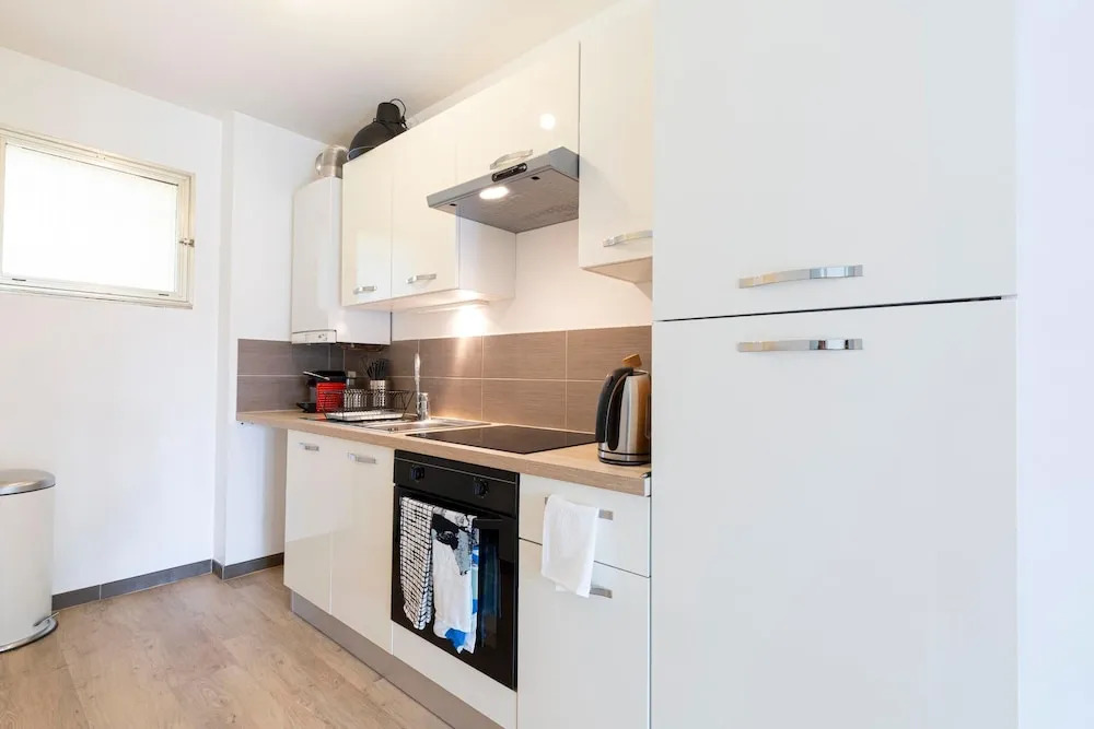 Superb 2 bedrooms flat for 4 people in residence, swimming pool, parking