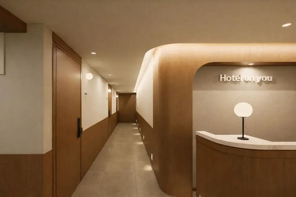 Hotel On You