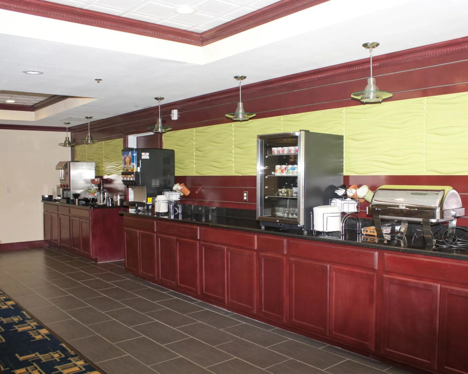 Best Western Plus Pratt