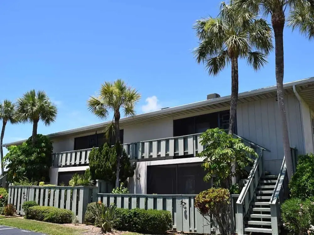 West Bay Cove 208