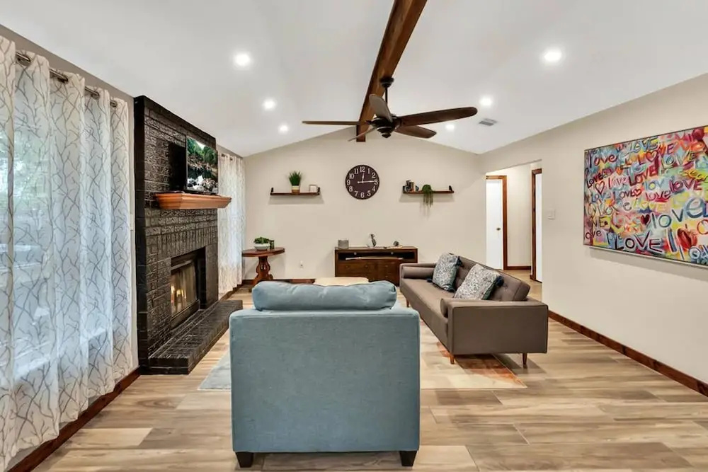 New Cozy Retreat Located 15 Minutes to Waco