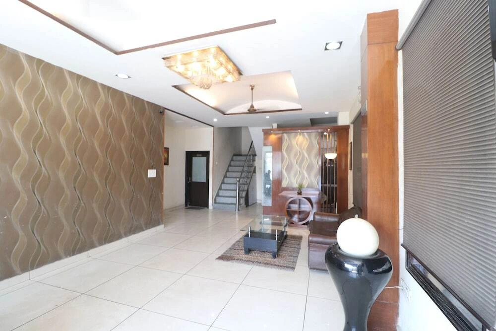 OYO 24863 Suri Guest House