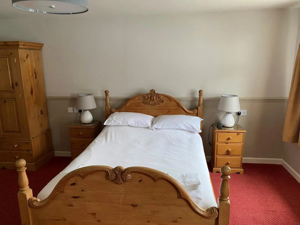 The Bullshead, Arthingworth House B&B