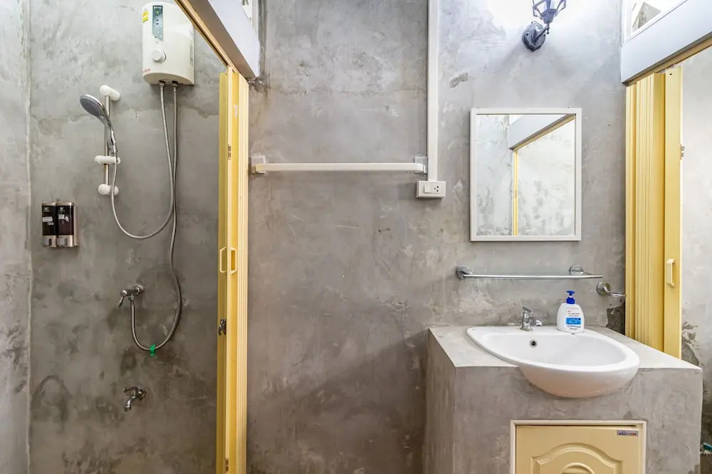 Heim Hostel - Adults Only