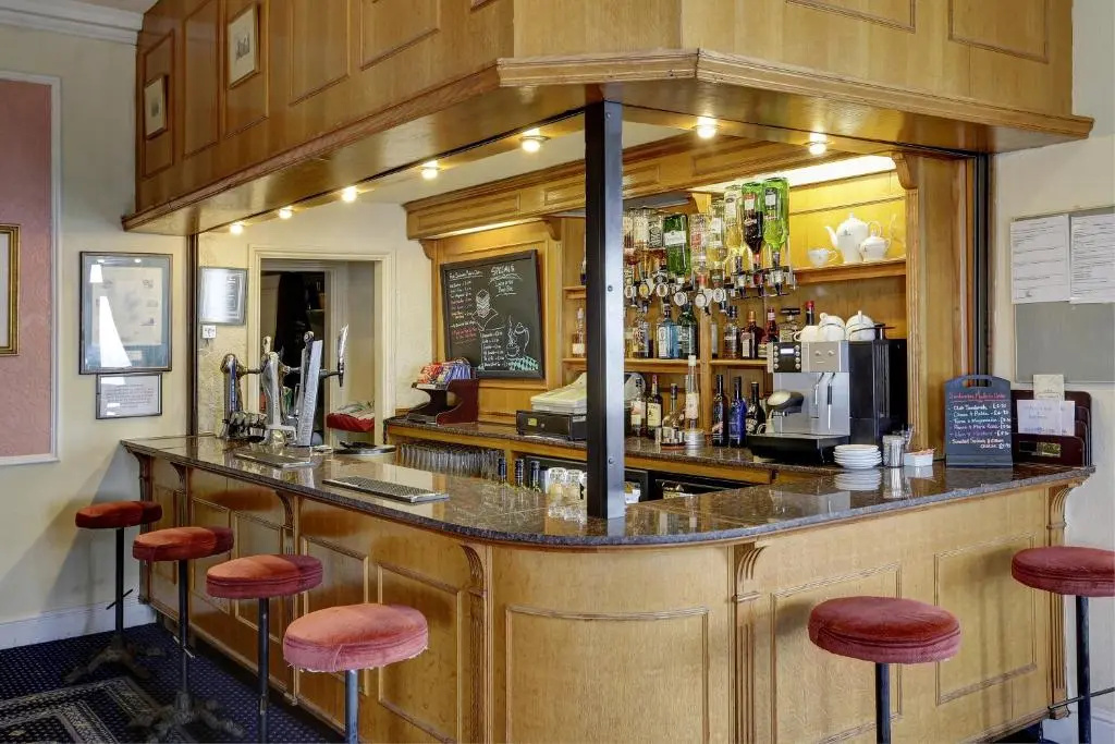 Royal Victoria Hotel