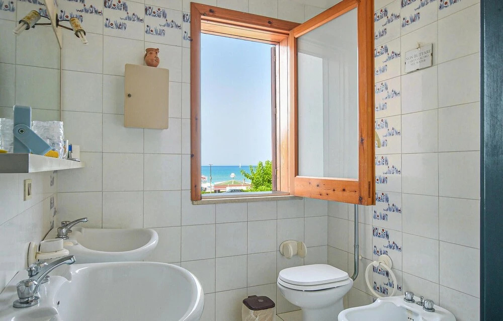 Cozy Home In Marina Di Ragusa With Wifi