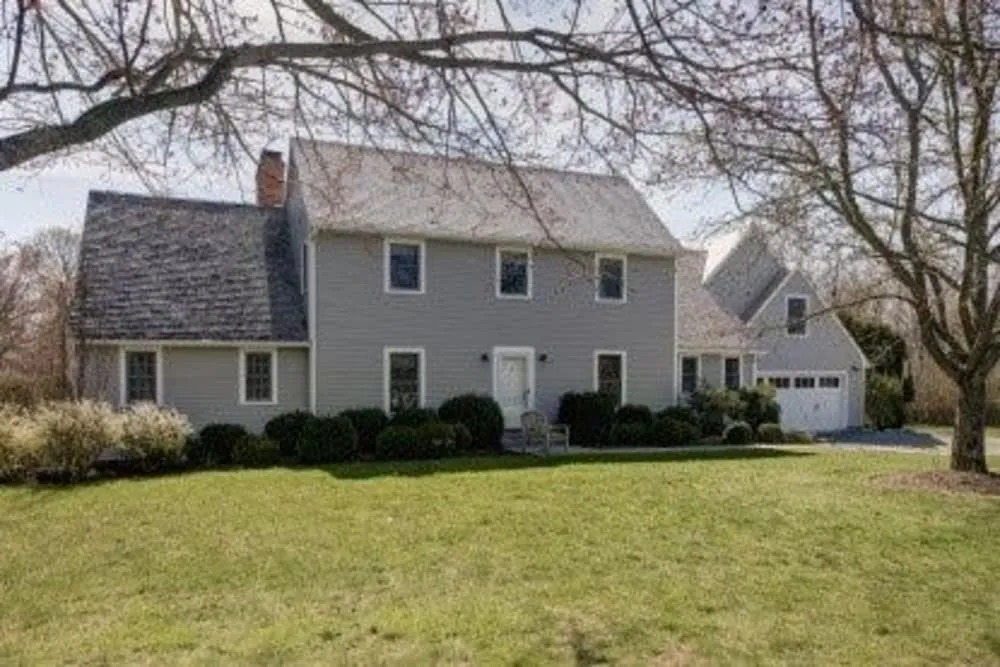 Villa Bridgehampton village
