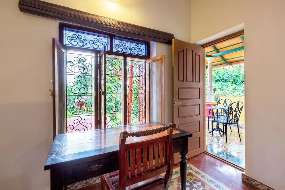 amã Stays & Trails, Rare Earth Estate