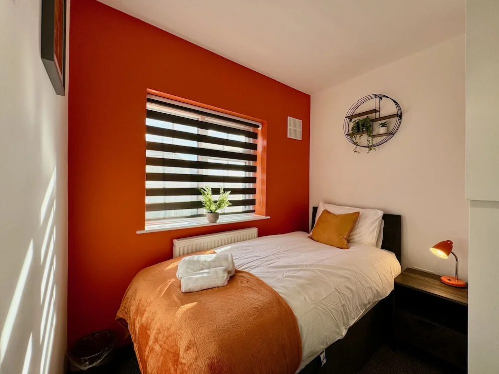 Sandringham House Serene Escape Cottage
