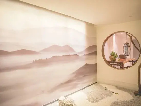 Homeinn Plus Hotel (Shanghai Dapuqiao Xuhui Riverside Green Space Store)