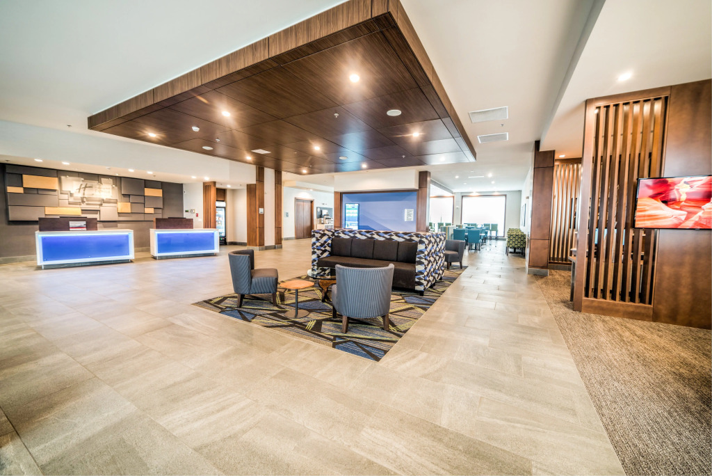 Holiday Inn Express & Suites West Edmonton - Mall Area by IHG