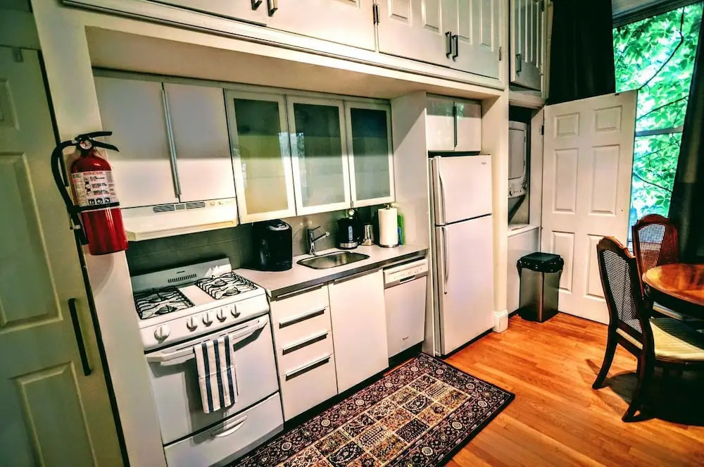 1331 Northwest Apartment #1065 - 1 Br Apts