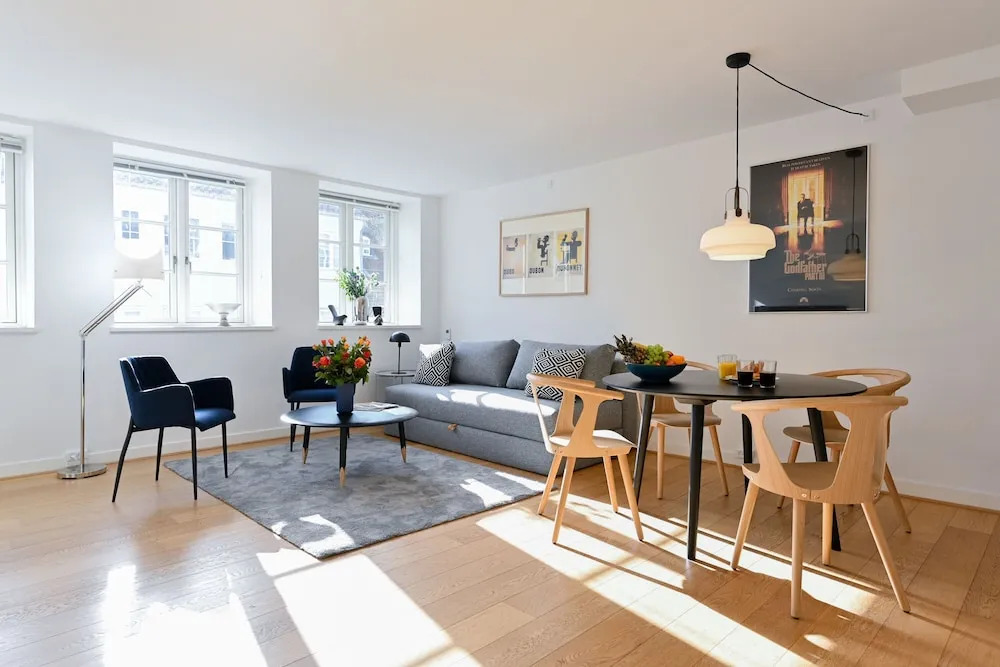 Lovely 1-bedroom Apartment in the 18th Century Bulding in Downtown Copenhagen
