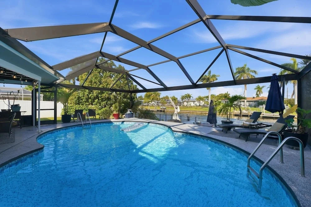 Waterfront Luxury Micro Resort Heated Salt Pool 4 Bedroom Home