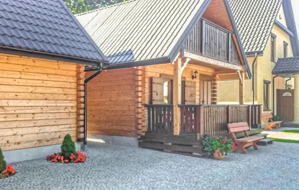 Awesome Home In Jaroslawiec With Wifi
