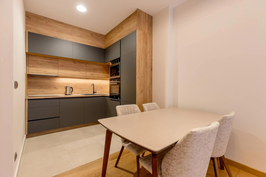 Athos Square Apartments