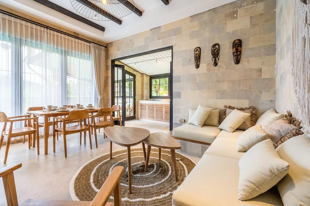 Rumah Villa by EVDEkimi - Quiet Ubud escape with Pool and Outdoor lounge