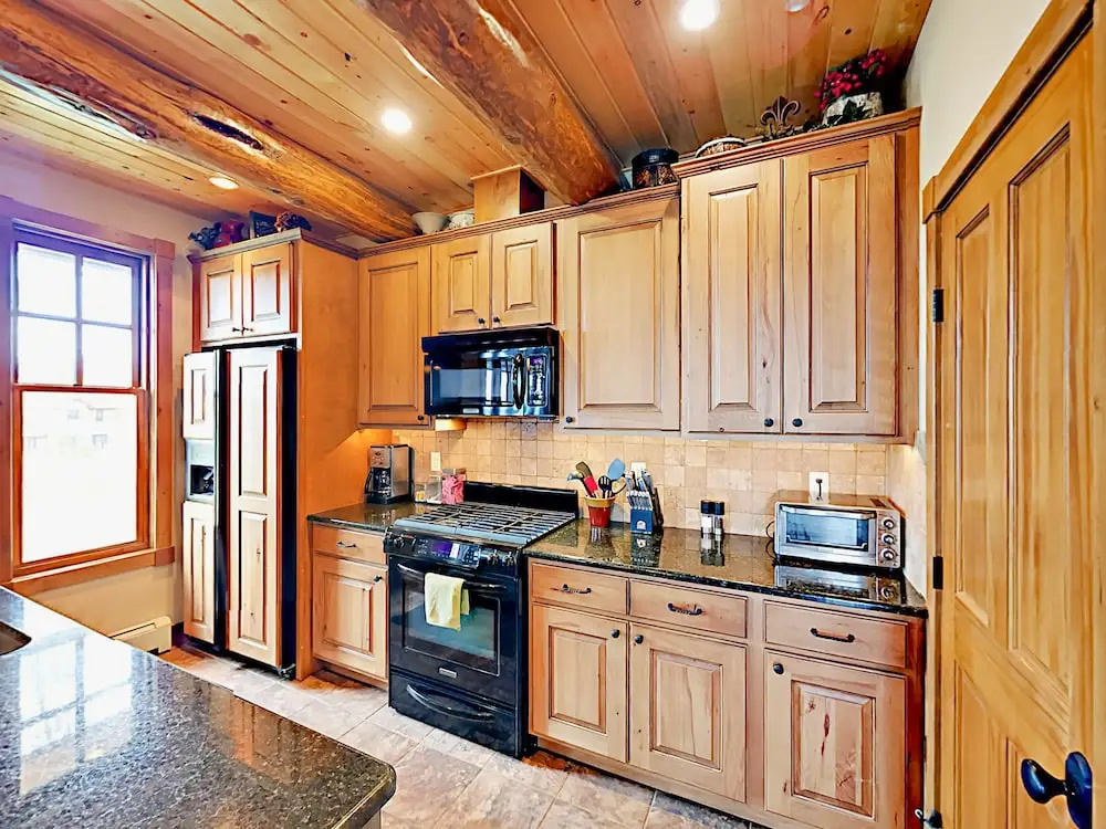 525 N Lupine Lane Home - 4 Br home by RedAwning