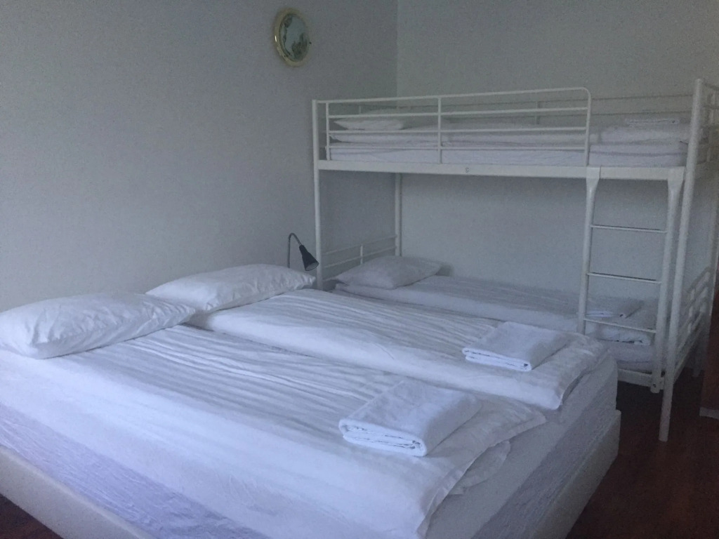 Atlantic Apartments and Rooms